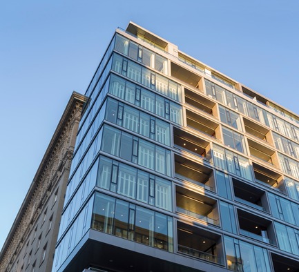Press kit | 952-06 - Press release | A new glass envelope for the Ritz-Carlton Hotel - Provencher_Roy - Residential Architecture - Ritz Hotel - Photo credit: Stéphane Groleau