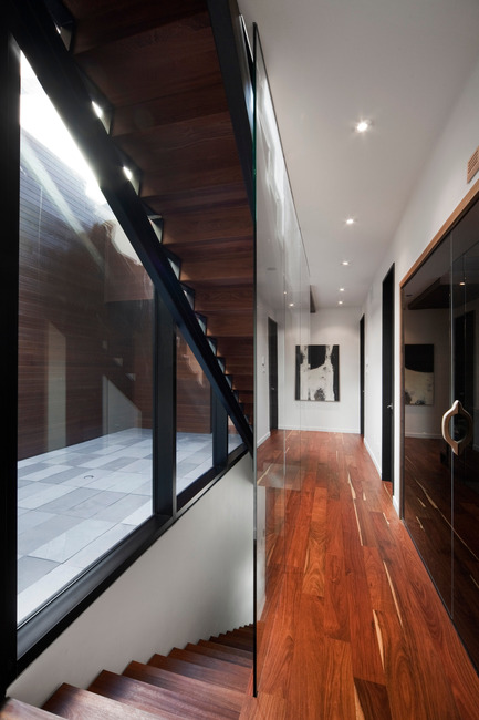 Dossier de presse | 759-07 - Communiqué de presse | Siamoises Mentana-Boyer - Blouin Tardif Architecture-Environnement - Architecture résidentielle - Crédit photo : Steve Montpetit