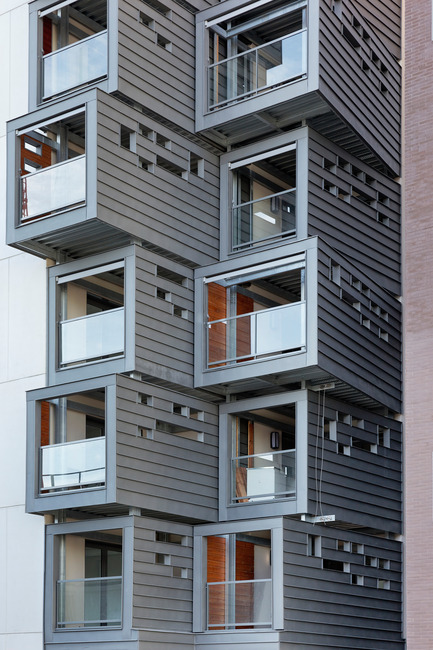 Press kit | 1151-01 - Press release | Carre Seine - Pietri Architectes - Residential Architecture - Loggia's double thickness <br> - Photo credit: Vincent Fillon<br>