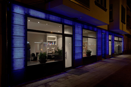 Press kit | 964-02 - Press release | Unique LUCEM light transmitting concrete facade in Berlin - LUCEM GmbH - Lighting Design - Photo credit: LUCEM