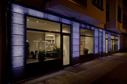 Press kit | 964-02 - Press release | Unique LUCEM light transmitting concrete facade in Berlin - LUCEM GmbH - Lighting Design - Photo credit: LUCEM