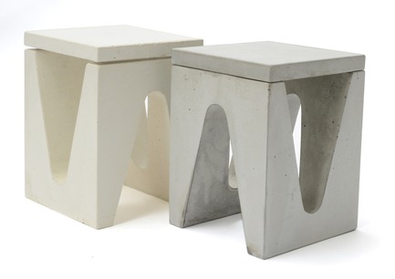 Dossier de presse | 1109-03 - Communiqué de presse | 100% Design celebrates its 20thedition with an opening by Philippe Starck - 100% Design - Évènement + Exposition - Mava side table by Tom Parfitt&nbsp;
