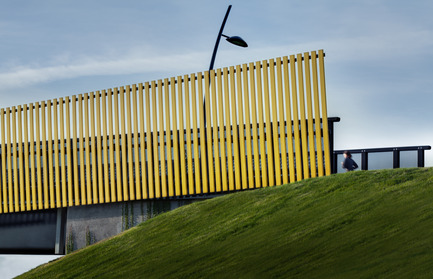 Dossier de presse | 865-08 - Communiqué de presse | Passerelle piétonne Candiac, Québec - Lemay - Design urbain - Crédit photo : François Descôteaux <br>