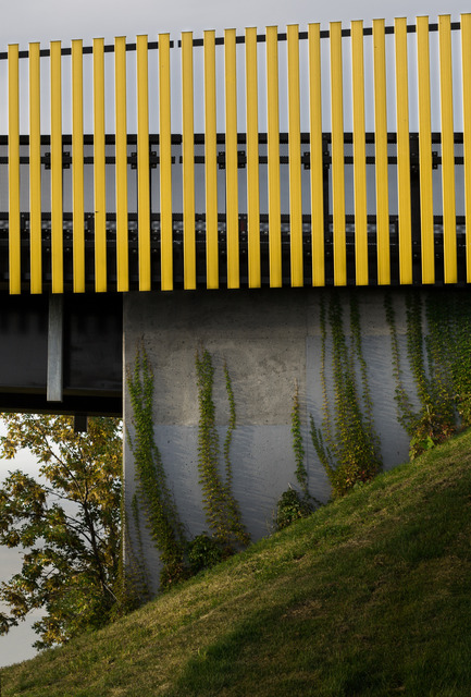 Dossier de presse | 865-08 - Communiqué de presse | Passerelle piétonne Candiac, Québec - Lemay - Design urbain - Crédit photo : François Descôteaux <br>