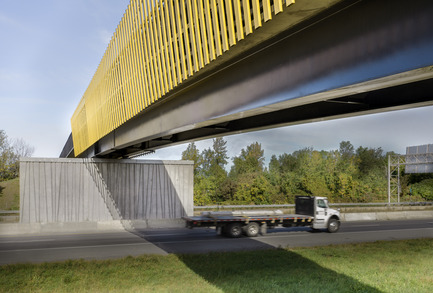 Dossier de presse | 865-08 - Communiqué de presse | Passerelle piétonne Candiac, Québec - Lemay - Design urbain - Crédit photo : François Descôteaux <br>