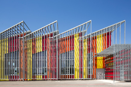 Dossier de presse | 921-05 - Communiqué de presse | Extension du groupement d’hélicoptères de la sécurité civile – Nîmes Garons - NBJ architectes - Architecture institutionnelle - Crédit photo : Paul KOZLOWSKI 