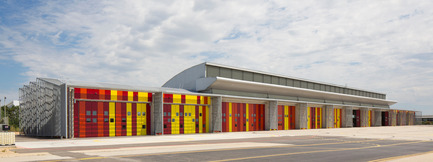 Dossier de presse | 921-05 - Communiqué de presse | Extension du groupement d’hélicoptères de la sécurité civile – Nîmes Garons - NBJ architectes - Architecture institutionnelle - Crédit photo : Paul KOZLOWSKI 