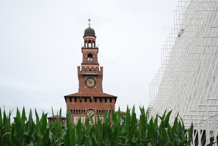 Press kit | 1175-01 - Press release | A pop-up field in the centre of the city - A4A Rivolta Savioni Architetti - Landscape Architecture - quantomais, ExpoGate - Photo credit: Francesco Gusella