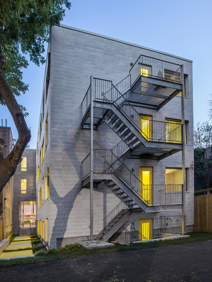 Press kit | 1057-03 - Press release | Edison Residence - KANVA - Residential Architecture - Back façade - Photo credit: Marc Cramer