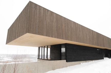 Dossier de presse | 721-05 - Communiqué de presse | Résidence Roy-Lawrence - Chevalier Morales - Architecture résidentielle - Vue vers le nord ouest - Crédit photo : Chevalier Morales Architectes