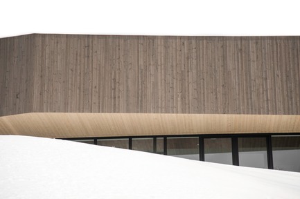 Dossier de presse | 721-05 - Communiqué de presse | Résidence Roy-Lawrence - Chevalier Morales - Architecture résidentielle - Vue vers l'est - Crédit photo : Chevalier Morales Architectes