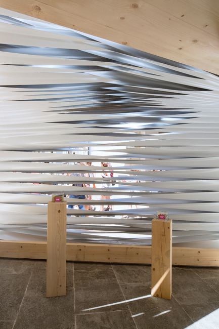 Press kit | 982-18 - Press release | Festival des Architectures Vives 2014 in Montpellier – La Grande Motte - Association Champ Libre - Festival des Architectures Vives (FAV) - Competition -  Atelier NH / Laura Nargeot, Aurélie Harlin // Weave Shape  - Photo credit: Paul KOZLOWSKI ©photoarchitecture.com<br>Site&nbsp;: http://photoarchitecture.com
