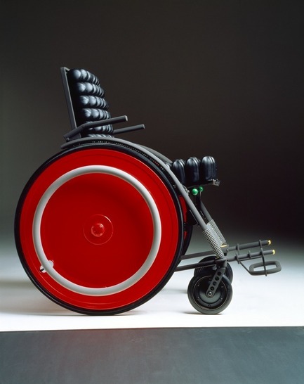 Press kit | 1171-02 - Press release | Countdown to the opening of BIO 50, the Biennial of Design in Ljubljana, Slovenia - Museum of Architecture and Design (MAO), Ljubljana - Event + Exhibition - Carna Wheel Chair, design: Kazuo Kawasaki, producer: SIG Work-shop Co. Ltd., Japan. Winner of Gold Medal at BIO 13 (1990). - Photo credit: Designer's archive