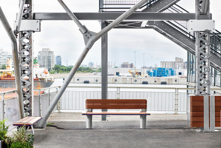 Press kit | 1133-02 - Press release | ALTO Design creates the new Équiparc DELTA street furniture collection - ALTO Design - Industrial Design - Bench without backrest, bench with backrest and waste receptacle - Photo credit: Adrien Williams