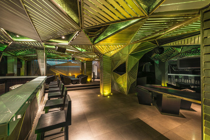 Dossier de presse | 1080-10 - Communiqué de presse | Brazilian bookstore named world's best retail design of 2014 against stiff competition from Harrods and fashion heavyweights - INSIDE: World Festival of Interiors - Concours -  Highly Commended: Auriga<br>Architect/Designer: SANJAY PURI ARCHITECTS <br>  - Crédit photo :  SANJAY PURI ARCHITECTS 