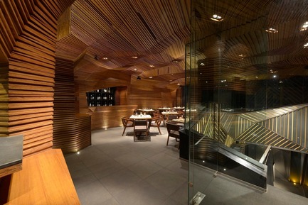 Dossier de presse | 1080-10 - Communiqué de presse | Brazilian bookstore named world's best retail design of 2014 against stiff competition from Harrods and fashion heavyweights - INSIDE: World Festival of Interiors - Concours -  Highly Commended: Auriga<br>Architect/Designer: SANJAY PURI ARCHITECTS <br>  - Crédit photo :  SANJAY PURI ARCHITECTS 