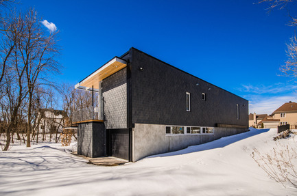 Dossier de presse | 1172-03 - Communiqué de presse | La Maison d’Ardoise - Affleck de la Riva architectes - Architecture résidentielle - Crédit photo : ©Alexandre Parent