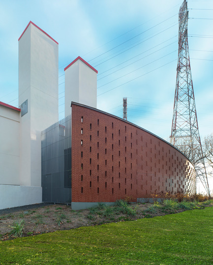 Dossier de presse | 1172-04 - Communiqué de presse | Bâtiment de services d'eau à Lasalle - Affleck de la Riva architectes - Architecture institutionnelle - Crédit photo : © Marc Cramer