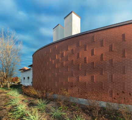 Dossier de presse | 1172-04 - Communiqué de presse | Bâtiment de services d'eau à Lasalle - Affleck de la Riva architectes - Architecture institutionnelle - Crédit photo : © Marc Cramer
