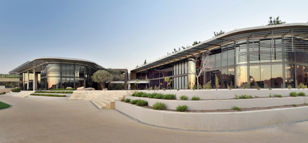 Dossier de presse | 1028-04 - Communiqué de presse | Announcing the winners of the LEAF Awards 2014 - LEAF International - Concours - Hospitality Building of the Year<br>Boogertman + Partners Architects, Steyn City Club House, Johannesburg, South Africa - Crédit photo :   Photo courtesy LEAF Awards  