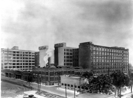 Dossier de presse | 1038-02 - Communiqué de presse | Le Nordelecdévoile l’intérieur de son premier penthouse - Condos Nordelec - Design d’intérieur résidentiel - ARCHIVES - ÉDIFICE DE LA NORTHERN ELECTRIC COMPANY - Crédit photo : Nordelec