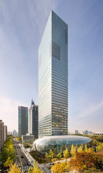 Dossier de presse | 1389-01 - Communiqué de presse | AIA Chicago honors the worldwide presence of outstanding work from Chicago architecture firms - AIA Chicago - Concours - CITATION OF MERIT <br> FKI Tower – Seoul, South Korea – Adrian Smith + Gordon Gill Architecture <br>  - Crédit photo :         Namgoong Sun, Namgoong Sun Photography