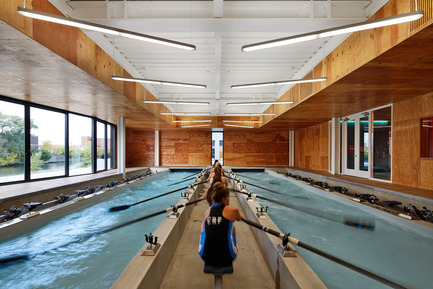Dossier de presse | 1389-01 - Communiqué de presse | AIA Chicago honors the worldwide presence of outstanding work from Chicago architecture firms - AIA Chicago - Concours - CITATION OF MERIT <br> WMS Boathouse at Clark Park – Chicago, IL – Studio Gang Architects <br>  - Crédit photo :         Steve Hall, Hedrich Blessing