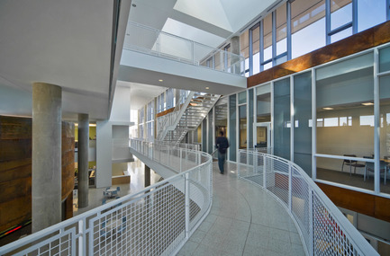 Dossier de presse | 1389-01 - Communiqué de presse | AIA Chicago honors the worldwide presence of outstanding work from Chicago architecture firms - AIA Chicago - Concours - CITATION OF MERIT <br> University of Minnesota Duluth Labovitz School of Business &amp; Economics – Duluth, MN – Perkins+Will <br>  - Crédit photo :         James Steinkamp, Steinkamp Photography