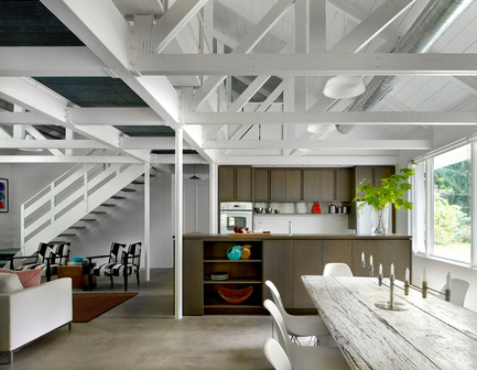 Dossier de presse | 1389-01 - Communiqué de presse | AIA Chicago honors the worldwide presence of outstanding work from Chicago architecture firms - AIA Chicago - Concours - SPECIAL RECOGNITION <br> Harbert Cottage – Harbert, MI – Searl Lamaster Howe Architects <br>  - Crédit photo :         Tony Soluri, Tony Soluri Photography