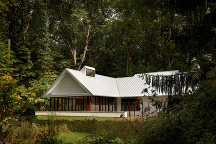 Dossier de presse | 1389-01 - Communiqué de presse | AIA Chicago honors the worldwide presence of outstanding work from Chicago architecture firms - AIA Chicago - Concours - SPECIAL RECOGNITION <br> Harbert Cottage – Harbert, MI – Searl Lamaster Howe Architects <br>  - Crédit photo :         Tony Soluri, Tony Soluri Photography