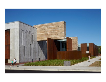 Dossier de presse | 1389-01 - Communiqué de presse | AIA Chicago honors the worldwide presence of outstanding work from Chicago architecture firms - AIA Chicago - Concours - HONOR AWARD&nbsp;<br> University of Minnesota Duluth, Pickle Barrel Scuppers – Duluth, MN – Ross Barney Architects <br>  - Crédit photo :         Kate Joyce, Kate Joyce Studios