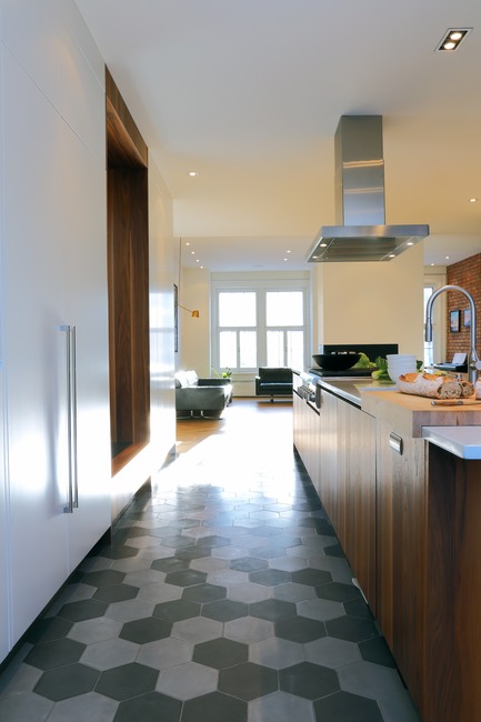 Dossier de presse | 1122-01 - Communiqué de presse | Cuisine McDougall - Cuisines Steam - Design d’intérieur résidentiel - Crédit photo : Mario Dubreuil 