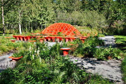 Press kit | 837-10 - Press release | The 16th International Garden Festival at Les Jardins de Métis / Reford Gardens will BUZZ in 2015! - International Garden Festival / Reford Gardens - Landscape Architecture -  CONE GARDEN BOCKSILI<br>by&nbsp;Livescape [Seungjong Yoo, Byoungjoon Kwon, Hyeryoung Cho, Yongchul Cho, Iltae Jeong, Jinhwan Kim, Soojung Yoon, Byoungjoon Kim]<br>Seoul, South Korea<br><br>Planted with the bottom on top, orange construction cones serve as planters, speakers and benches. An original way to construct, deconstruct and reconstruct our environment.<br><br>www.livescape.co.kr    - Photo credit: Sylvain Legris