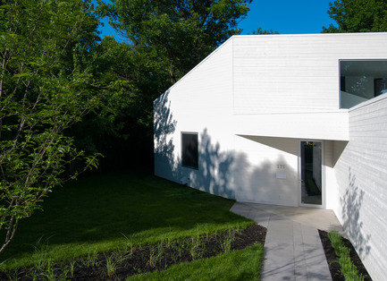 Dossier de presse | 1010-02 - Communiqué de presse | blanc papier / paperwhite - Studio Jean Verville architectes - Architecture résidentielle - Crédit photo : Jean Verville architecte