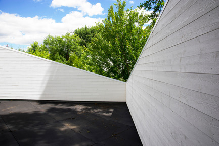 Dossier de presse | 1010-02 - Communiqué de presse | blanc papier / paperwhite - Studio Jean Verville architectes - Architecture résidentielle - Crédit photo : Jean Verville architecte