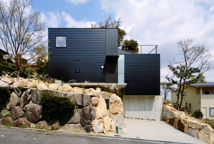 Press kit | 1118-01 - Press release | Krampon - Shogo Aratani Architect & Associates - Residential Architecture - Photo credit: Yutaka Kinumaki