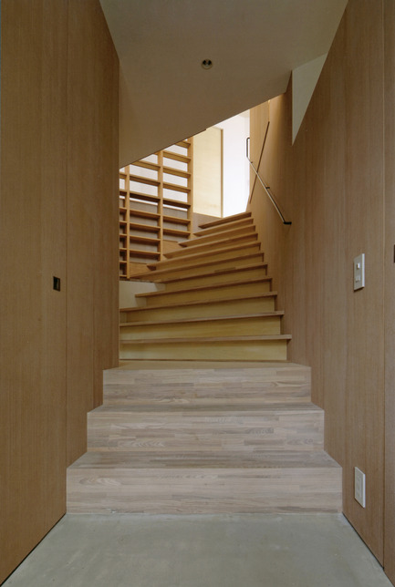 Press kit | 1118-01 - Press release | Krampon - Shogo Aratani Architect & Associates - Residential Architecture - Photo credit: Yutaka Kinumaki