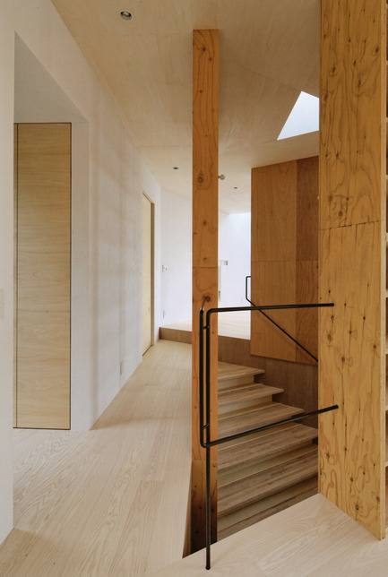 Press kit | 1118-01 - Press release | Krampon - Shogo Aratani Architect & Associates - Residential Architecture - Photo credit: Yutaka Kinumaki