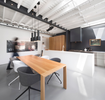 Dossier de presse | 1072-02 - Communiqué de presse | Le 205 - Atelier Moderno - Design d’intérieur résidentiel - Crédit photo : Stéphane Groleau