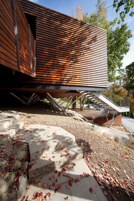 Dossier de presse | 759-08 - Communiqué de presse | Balnea : Pavillon des arbres - Blouin Tardif Architecture-Environnement - Architecture commerciale - Crédit photo : Steve Montpetit