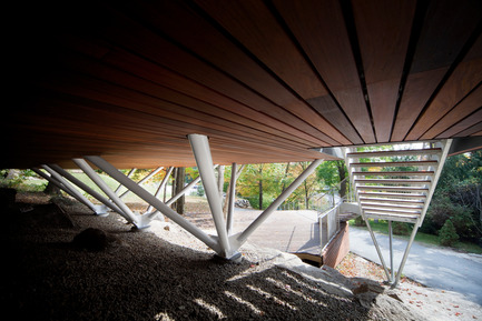 Dossier de presse | 759-08 - Communiqué de presse | Balnea : Pavillon des arbres - Blouin Tardif Architecture-Environnement - Architecture commerciale - Crédit photo : Steve Montpetit