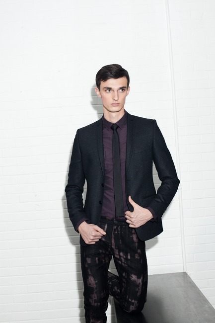 Press kit | 1107-01 - Press release | Philippe Dubuc - Fashion Designer - Philippe Dubuc - Fashion Design - Photo credit: Martin Rondeau