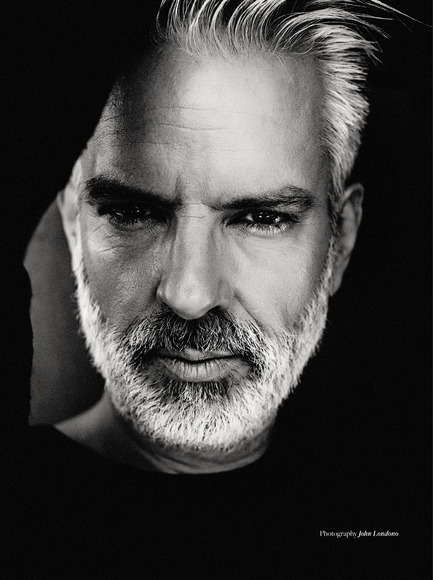 Press kit | 1107-03 - Press release | CLOSE UP - Philippe Dubuc - Fashion Design - Philippe Dubuc<br> - Photo credit: John Londono<br>