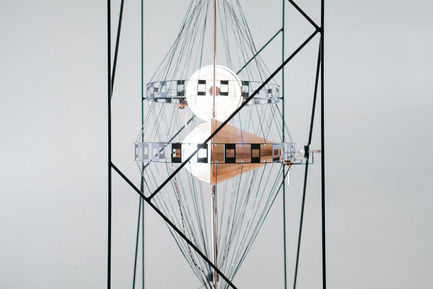 Dossier de presse | 1097-03 - Communiqué de presse | Machines itinérantes entre passé et futur pour le Art Directors Club de New York - Les Ateliers Guyon - Produit - carrousel à diapositives - Crédit photo : Simon Chenier et Les Ateliers Guyon