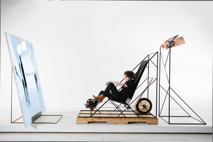Dossier de presse | 1097-03 - Communiqué de presse | Machines itinérantes entre passé et futur pour le Art Directors Club de New York - Les Ateliers Guyon - Produit -  chaise-longue-vélo-stationnaire  - Crédit photo : Simon Chenier et Les Ateliers Guyon