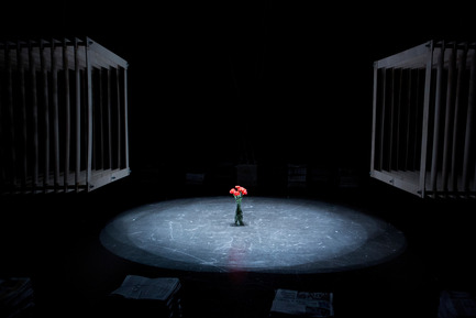 Press kit | 1591-01 - Press release | ScenographyRequiem(s) King Lear - Mazen Chamseddine Architect - Event + Exhibition - Photo credit: Christine Bourgier