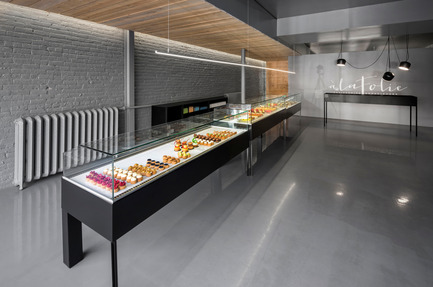 Press kit | 673-10 - Press release | GRANDS PRIX DU DESIGN Award 8th edition. And the winners are... - Agence PID - Event + Exhibition - COMMERCIAL&nbsp;<br>Prix espace commercial de 1 600 pi² ou moins <br><br>À La FolieAtelier <br>Moderno + Anne Sophie Goneau <br> - Photo credit: Stéphane Groleau