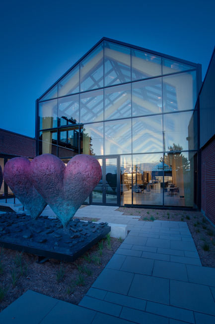 Press kit | 673-10 - Press release | GRANDS PRIX DU DESIGN Award 8th edition. And the winners are... - Agence PID - Event + Exhibition -  HÔTEL, AIRE COMMUNE, ESPACE RÉCRÉATIF ET EXPOSITION<br>Prix aire commune -Ex ӕquo<br><br> Atrium <br>Groupe Dynamite en collaboration avec Ædifica  - Photo credit:  François Descôteaux 