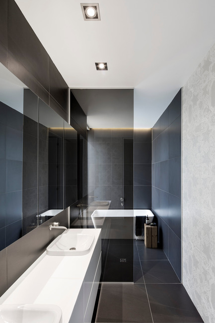 Dossier de presse | 1560-01 - Communiqué de presse | Holy Cross House - TBA / Thomas Balaban Architecte - Architecture résidentielle - Master bathroom - Crédit photo : Adrien Williams