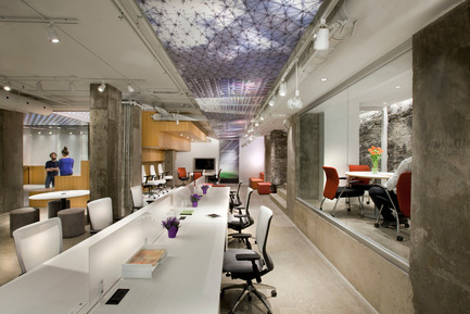 Dossier de presse | 865-12 - Communiqué de presse | Trame narrative identitaire pour la salle d’exposition d’Artopex - Lemay - Design d’intérieur commercial - Crédit photo :         Claude-Simon Langlois